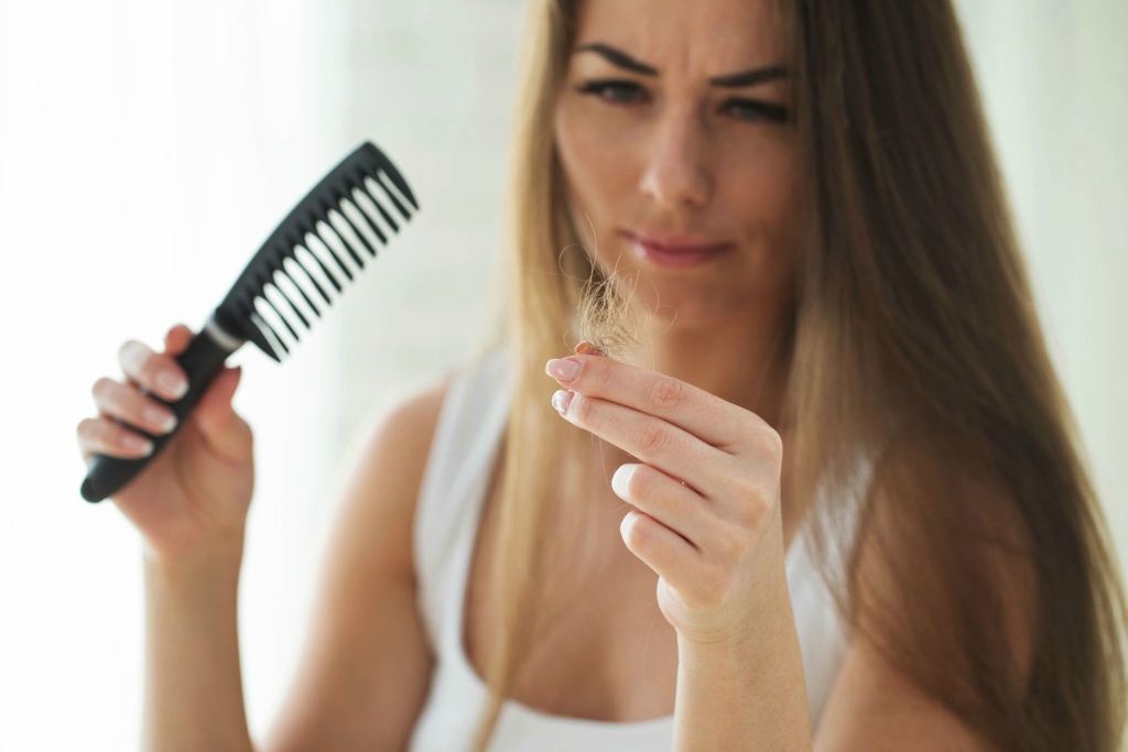 La caída del cabello y algunas medidas para prevenirla